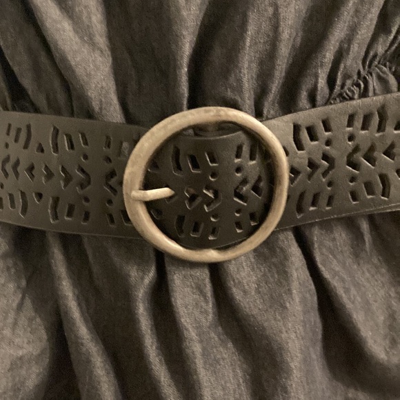 Denim belted ruffle dress - Picture 2 of 4